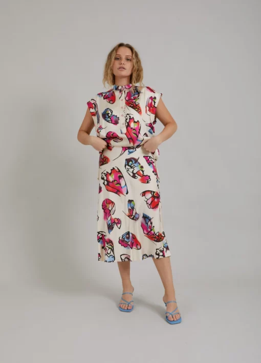 SKIRT W. BUTTERFLY PRINT Skirt 231 4112 Butterfly print 907
