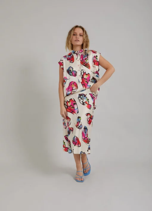 SKIRT W. BUTTERFLY PRINT Skirt 231 4112 Butterfly print 907
