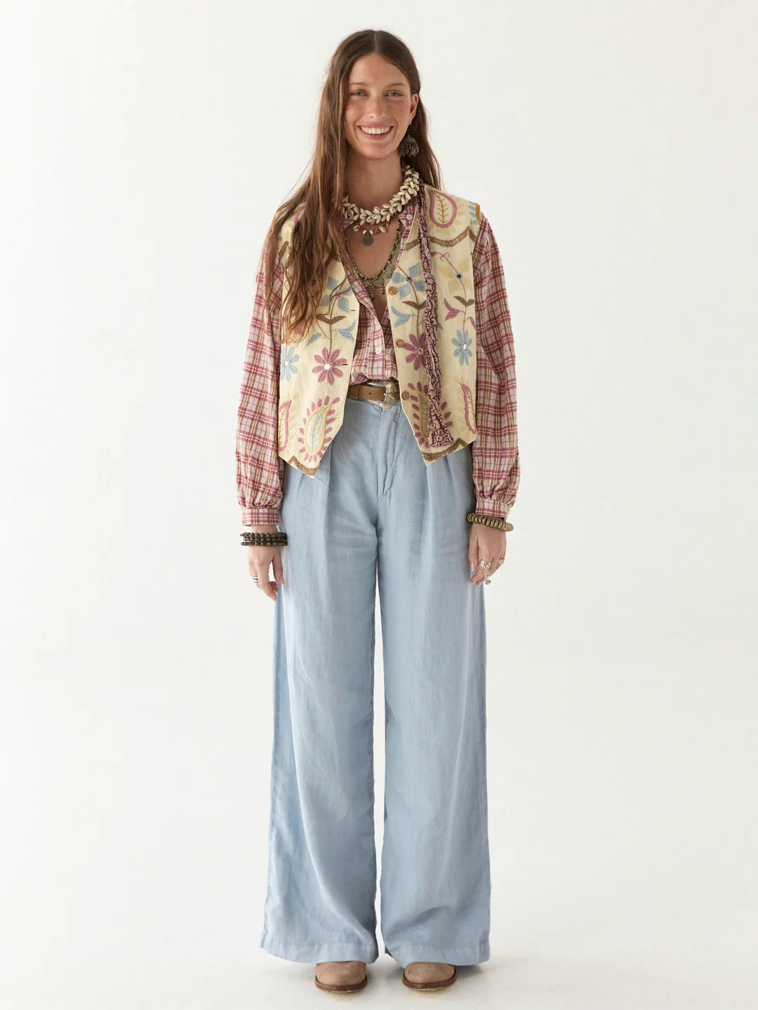 Maison Hotel Kansas dust in the wind vest macaron