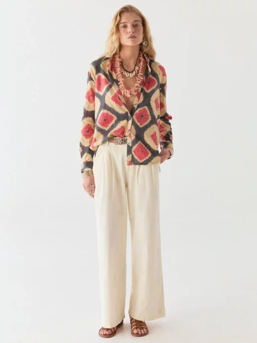Maison Hotel Rusty casiopea blouse volcano