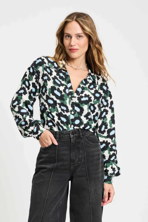 POM blouse violet wild flowers ecru SP9287 white