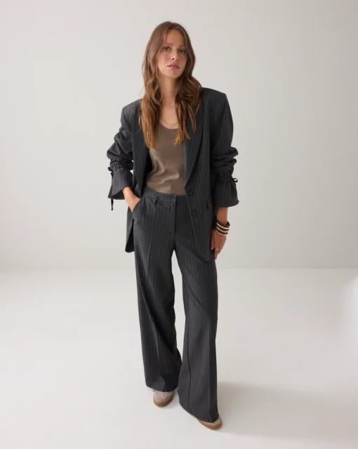 Summum 4s2905 Trousers wide leg pinstripe anthracite