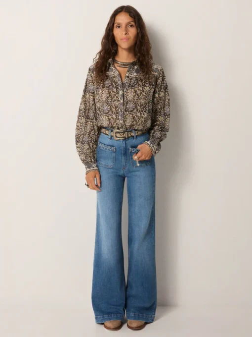 Maison Hotel Amrit blouse madurai blue orchid