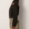 MAISONHOTEL ECOM FW25 DIA5 030RUBYPACO SUNSETAMRIT DAKOTABLACK BOBBYONIX 0990 60fbba42 def0 4a66 b13b bff7decbf94d 720x