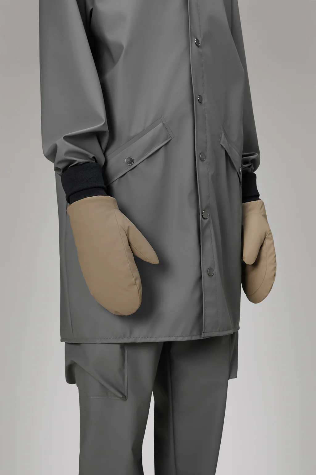 Rains 16070 alta puffer mittens w2t3 beige