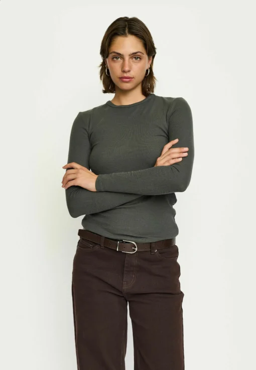 Soft Rebels AW22-300 Fenja o-neck top chimera