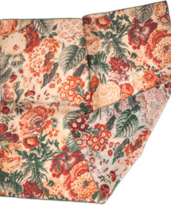 Alternative view of Tapis Noir light warm flower scarf