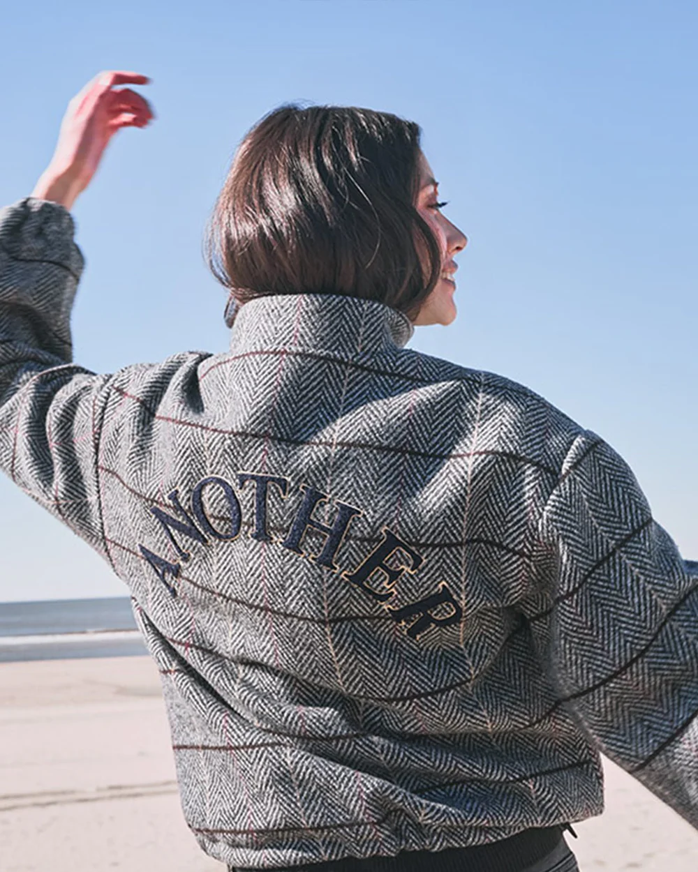 Another-Label Sarah another check jacket black white pomegranate check