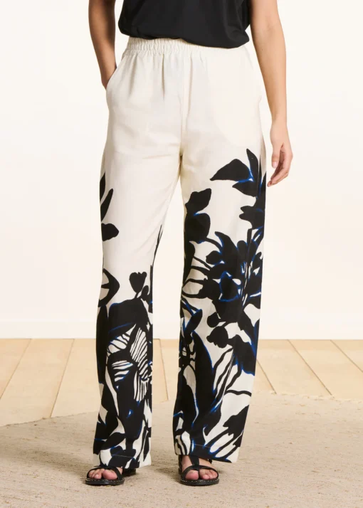 Alternative view of La Fee Maraboutee Z26 Demeris ecru/noir