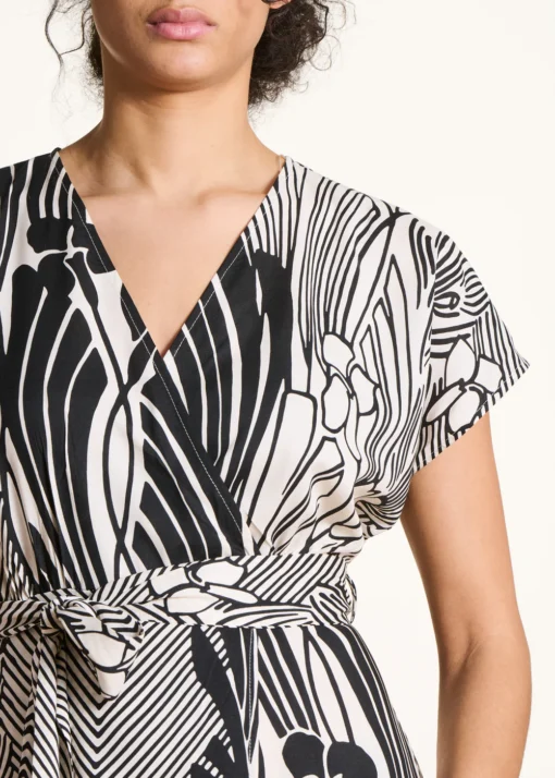 Alternative view of La Fee Maraboutee Z26 Finita ecru/noir