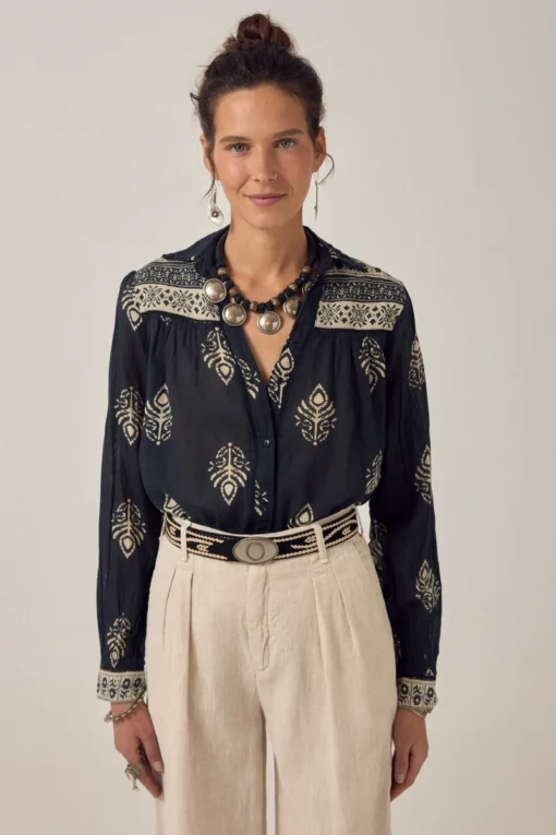 Maison Hotel shirt black leaves Rani black henna