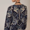 MAISONHOTEL E COMMSS26 DAY6 010 PATIBLUE COSTANZACOQUILLAGE CHERWESTERNBLUE MIESNOIR 1320 0ba792ed 4