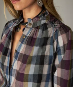 Alternative view of Maison Hotel W26 Mary blouse psychedelic plume