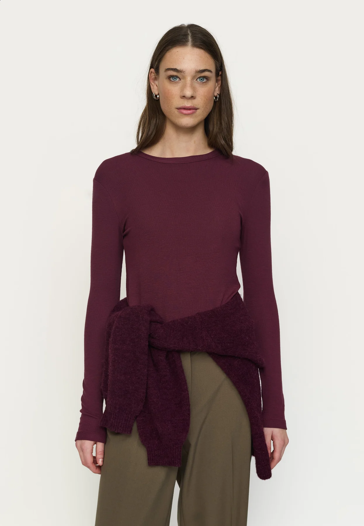 Soft Rebels W26 Fenja O-neck top AW22-300 vinyard wine