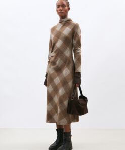 Humility W26 Minori camel