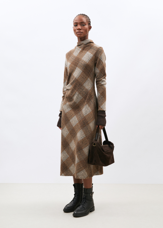 Humility W26 Minori camel